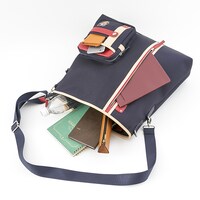 「CLANNAD」古河渚モデルのバッグ。