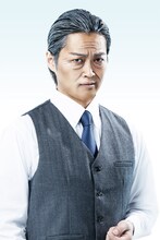 山崎雅志扮する教頭。