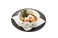 「桜舞う揚げだし豆腐」