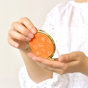 イタリアの￼ラメコンパクトミラー。