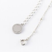 久慈悠モデルのネックレス。