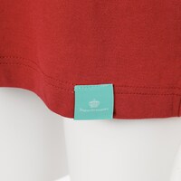 矢逆一稀モデルのトップス。