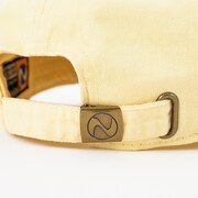 陣内燕太モデルのキャップ。