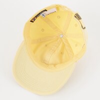 陣内燕太モデルのキャップ。