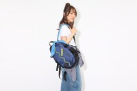 久慈悠モデルアイテムの着用イメージ。