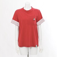 矢逆一稀モデルのトップス。