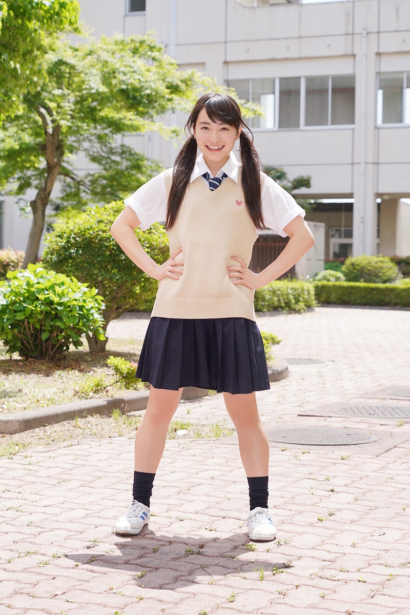 福田愛依扮するどん子。