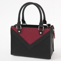 沙悟浄モデルのバッグ。