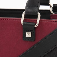 沙悟浄モデルのバッグ。