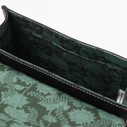 猪八戒モデルのバッグ。