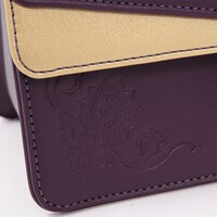 玄奘三蔵モデルのバッグ。