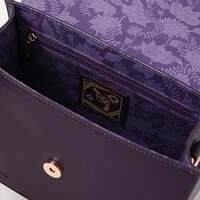 玄奘三蔵モデルのバッグ。