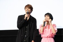 左から宮野真守、沢城みゆき。