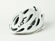 ドラマ「弱虫ペダル」で植田圭輔演じる真波山岳が使用したヘルメット。