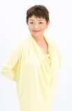 仁科静音役の>藤田弓子。