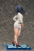 宝多六花の1/7スケールフィギュア。