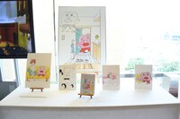 「生理ちゃん」の展示の様子。