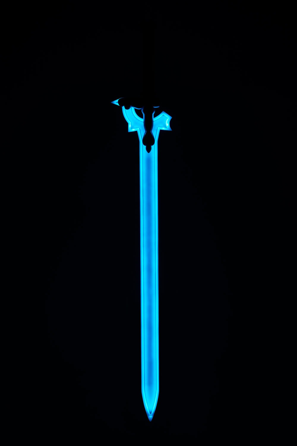 「High-Grade Electronic Toy　エリュシデータ」発光イメージ。
