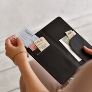 チケットホルダー使用イメージ。