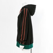 爆豪勝己モデルのルームパーカー。