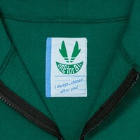 緑谷出久モデルのルームパーカー。