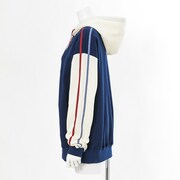 轟焦凍モデルのルームパーカー。