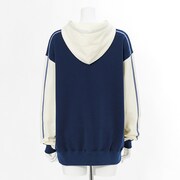 轟焦凍モデルのルームパーカー。