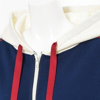 轟焦凍モデルのルームパーカー。