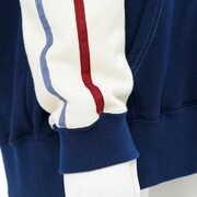 轟焦凍モデルのルームパーカー。