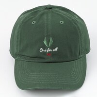 緑谷出久モデルのキャップ。