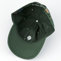 緑谷出久モデルのキャップ。