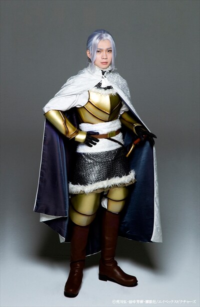 木津つばさ扮するアルスラーン。