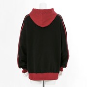 切島鋭児郎モデルのルームパーカー。