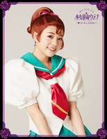 竹内夢扮する篠原若葉。