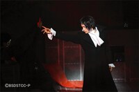 舞台「文豪ストレイドッグス 三社鼎立」より。（撮影：宮川舞子）