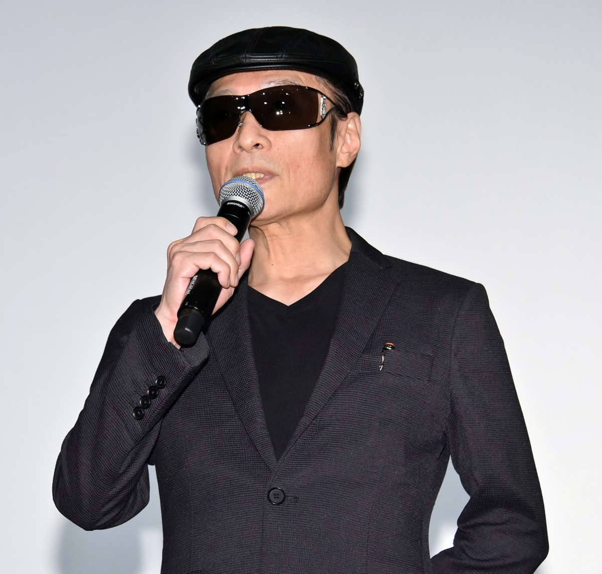 魔夜峰央