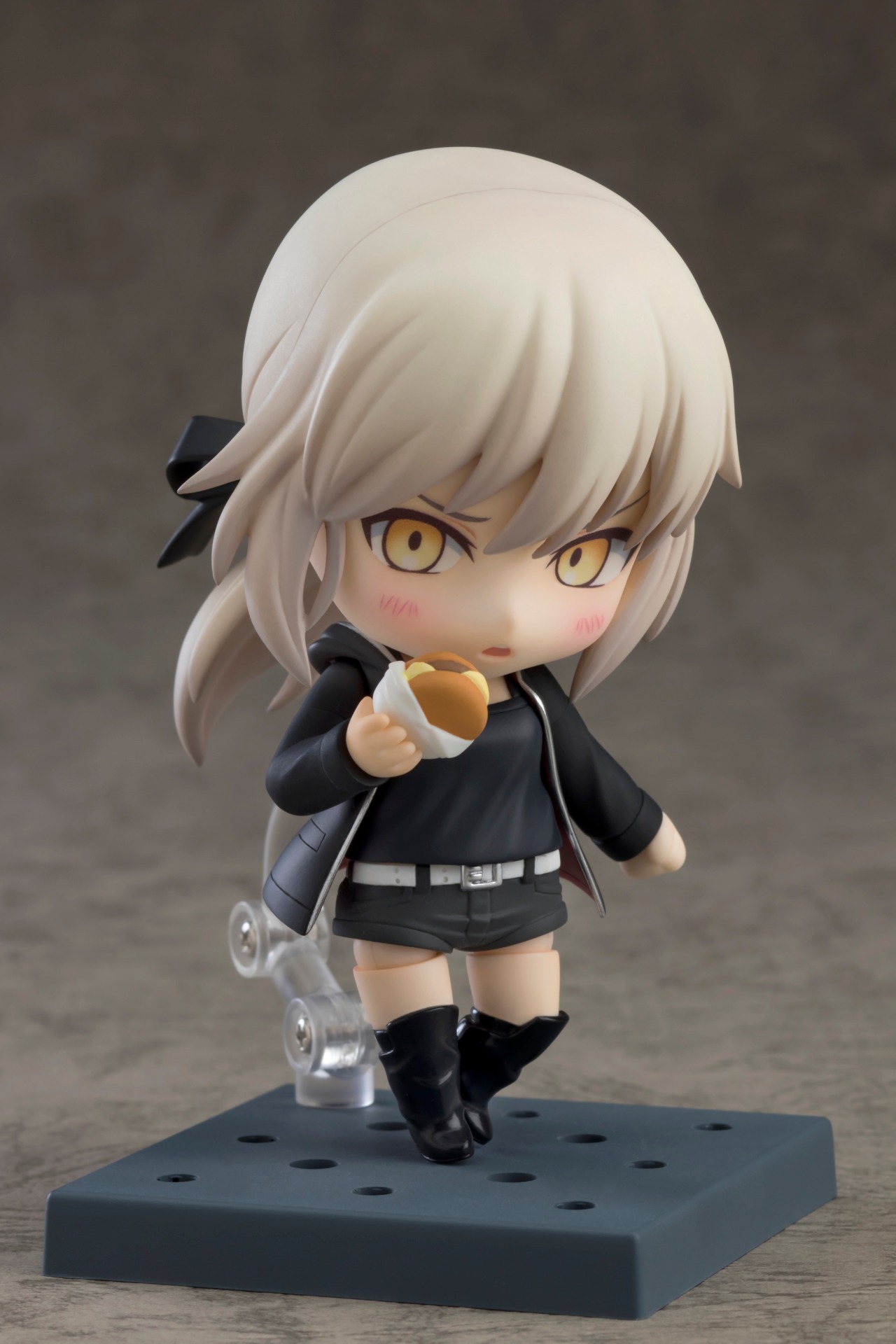 「ねんどろいど セイバー/アルトリア・ペンドラゴン〔オルタ〕新宿Ver.」