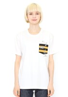 Tシャツ「目玉おやじジャンプ」の着用例。