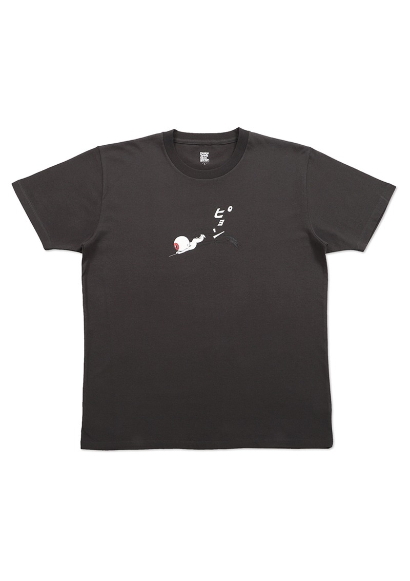 Tシャツ「バックベアード」。背面に「ははははは」と笑うバックベアードの姿がデザインされている。