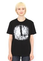 Tシャツ「森の中」の着用例。