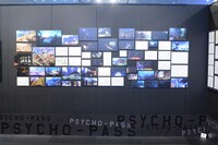 「PSYCHO-PASS サイコパス資料展 2112→2117 / 2120」会場内の様子。