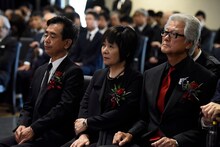 左から栗田貫一、里中満智子、石橋保彦氏。(c)「モンキー・パンチ先生を偲ぶ会」実行委員会
