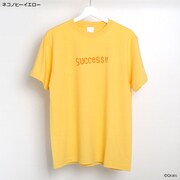 「ネコノヒー success!! Tシャツ」の「ネコノヒー イエロー」。