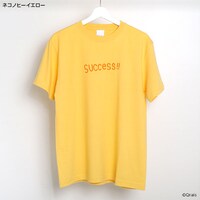 「ネコノヒー success!! Tシャツ」の「ネコノヒー イエロー」。