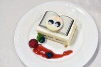 ヤマシタトモコが監修したケーキ。