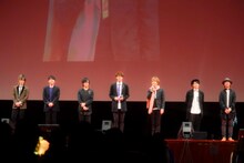 左から谷山紀章、鈴村健一、寺島拓篤、宮野真守、諏訪部順一、下野紘、鳥海浩輔。