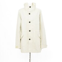 新星玲央モデルのアウター。