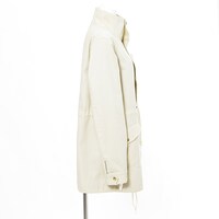 新星玲央モデルのアウター。