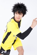 中尾拳也扮する本木遊馬。