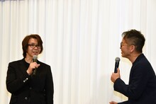 左から横内謙介、宮本亜門。